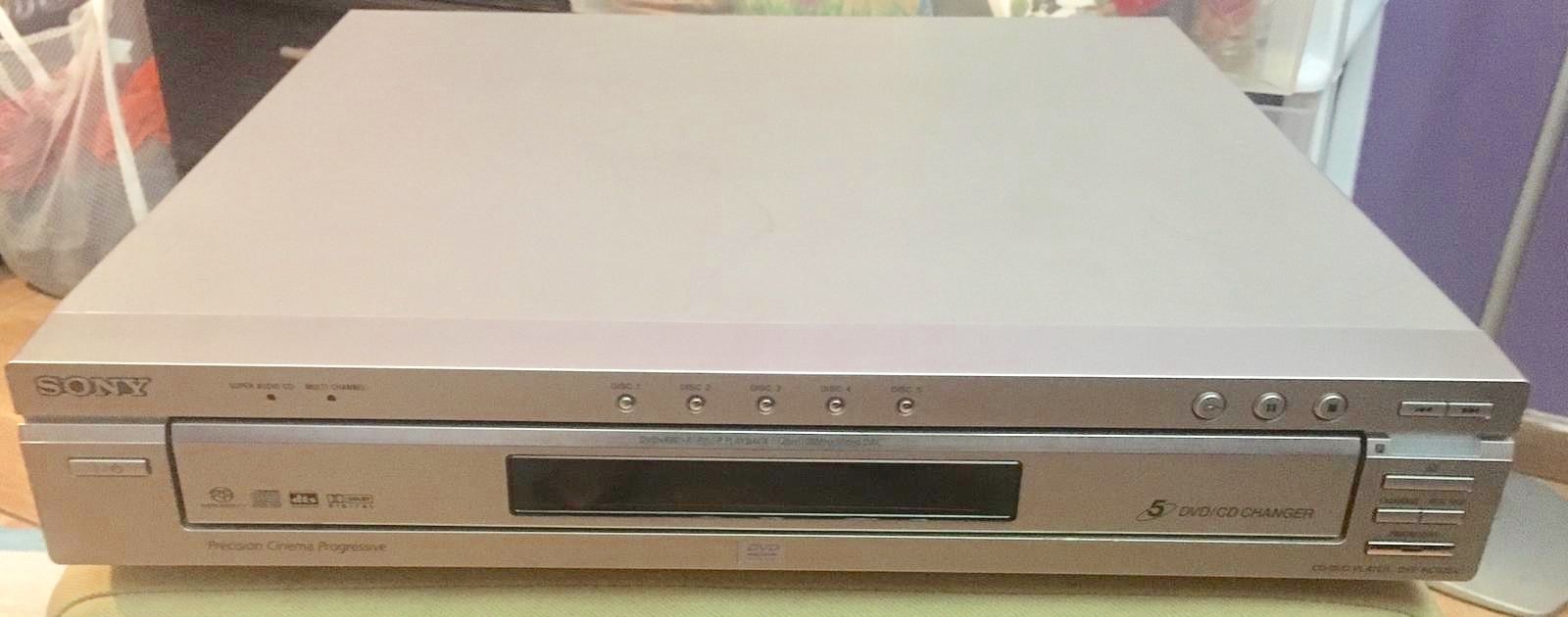 Sony CD / DVD player