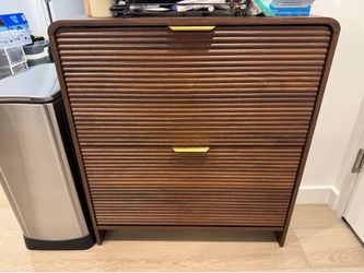 Shoe Storage Cabinet - 16 pairs