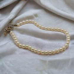 Vintage monet faux pearls bracelet