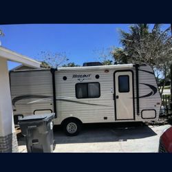 HIDEOUT RV 20ft