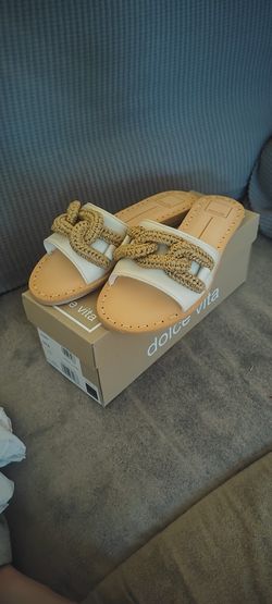 Dolce Vita Woman's Sandal size 10