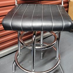Swivel Bar Stool With Back 