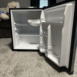 Mini Refrigerator 