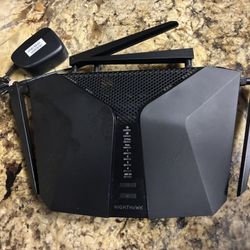 NETGEAR RAX50-100NAR Nighthawk 6-Stream AX5400 WiFi Router 