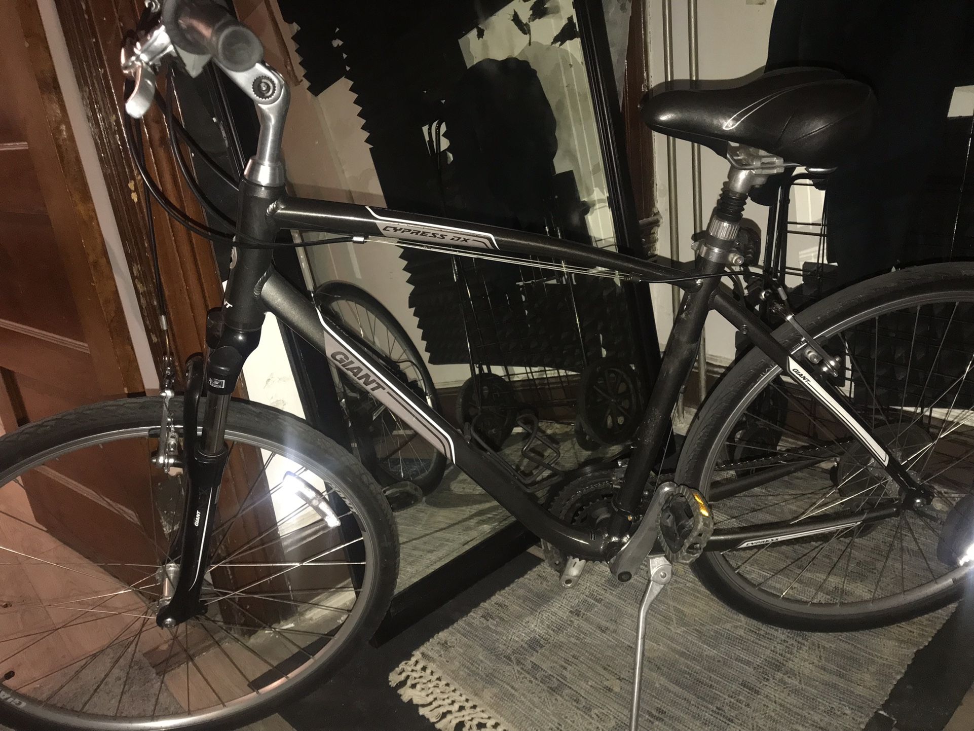 Giant Cypress Dx Bicycle- Ready To Ride for Sale in Queens, NY - OfferUp