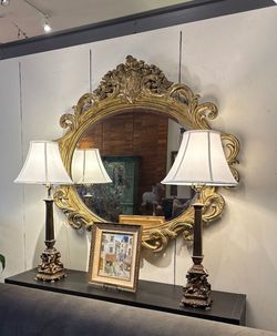 Beautiful round mirror  50 1/2 x 501/2