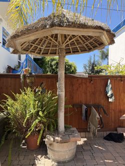 Custom made in Bali Tiki PALAPA 🏝️ super cool