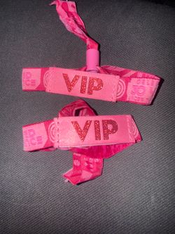 1 EDC VIP Wristband  $450 OBO For Sunday,