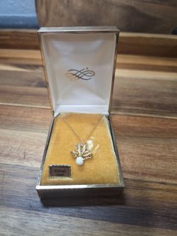 Vintage Van Dell Carved Genuine Ivory Rose Filigree Necklace w/ Original Box