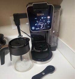 Ninja Specialty Drip Coffee Maker, DualBrew Pro, Black, CFP301 Coffee Machine w/ Frother, Paper Filter, Brew with Pods & Grounds, K Cups Compatible, 4