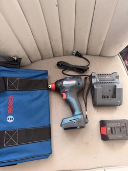 Bosch GDX18V-1800 18V Impact Driver Kit