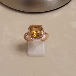 Gold CZ and Topaz Ring Size 8