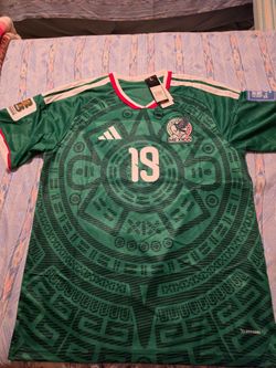 Gilberto Mora 19 World Cup jersey