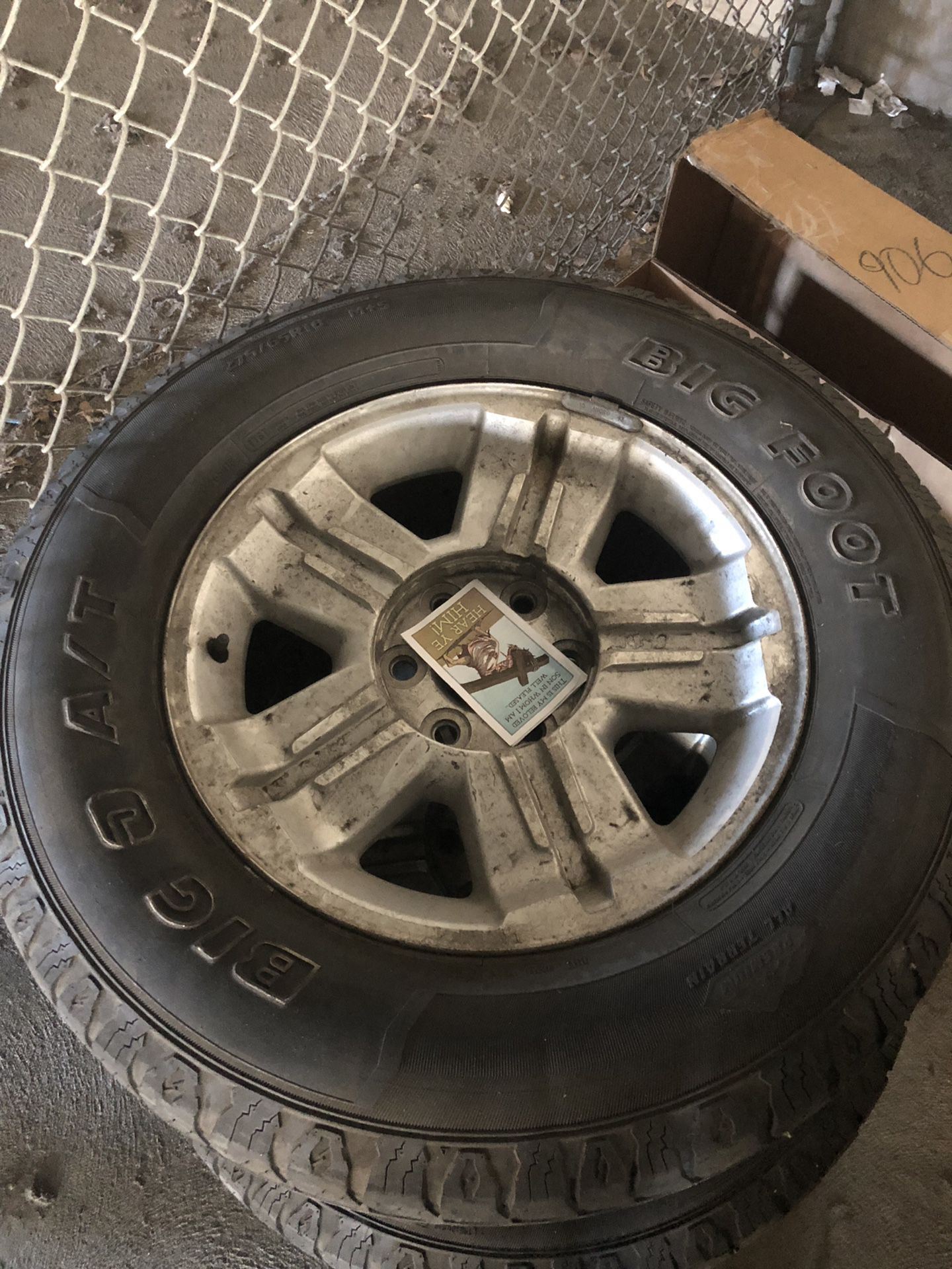 Chevy Silverado Tires and rims 275 R18
