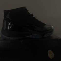 Jordan 11 Cap And Gown Worn Once Like New 