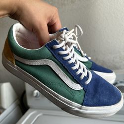 Vans 