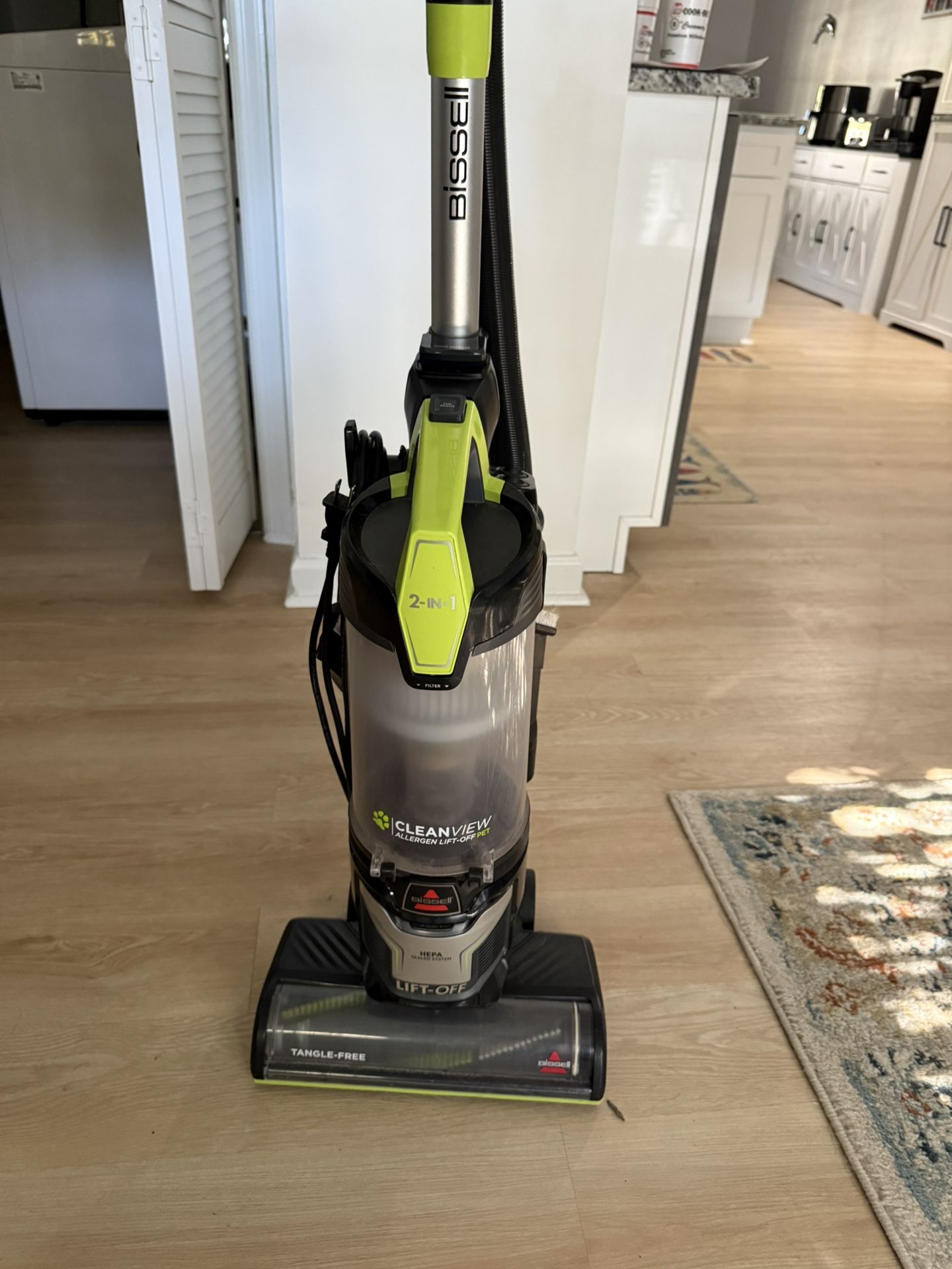 Bissell Clean View Allergen Pet Liftoff Vacuum