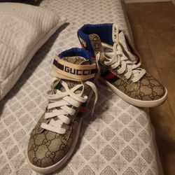 Gucci Shoes Kids Size 4