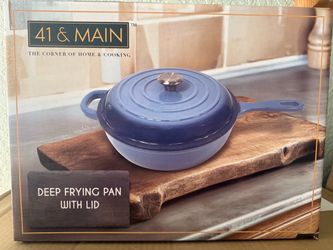 Cast iron frying pan
