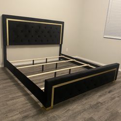 Black & Gold King Size Bedframe 