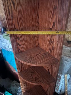 Corner shelf