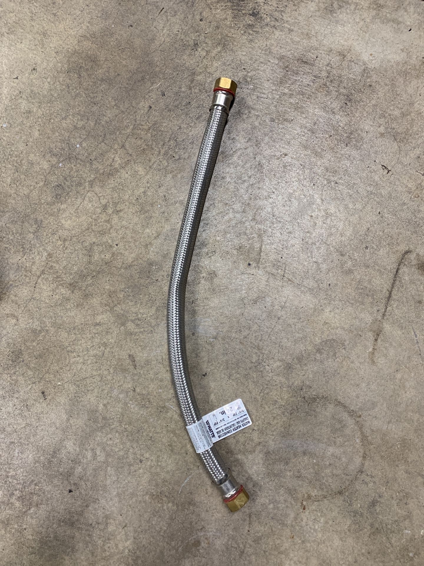 Watts 3/4 24 inch hot water heater connector