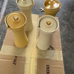 New Tupperware Salad Dressing Vinaigrette , Cruettes 