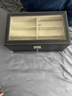 Jewelry holder