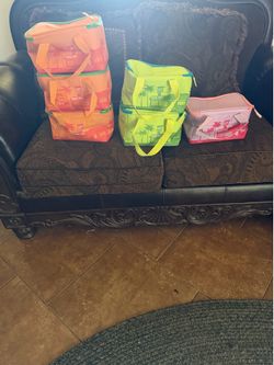 Tote bags