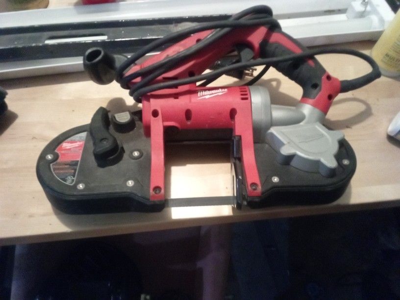 Milwaukee Band Saw