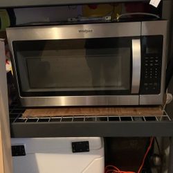 Microwave Oven