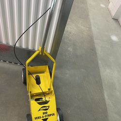 Lightweight, Heavy-Duty Aerosol Striping Paint, Pavement/Concrete Applicator