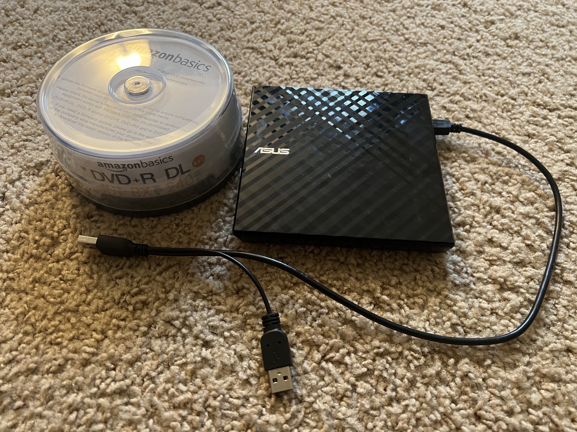USB DVD RW Drive & Blank DVD+R DL Disks