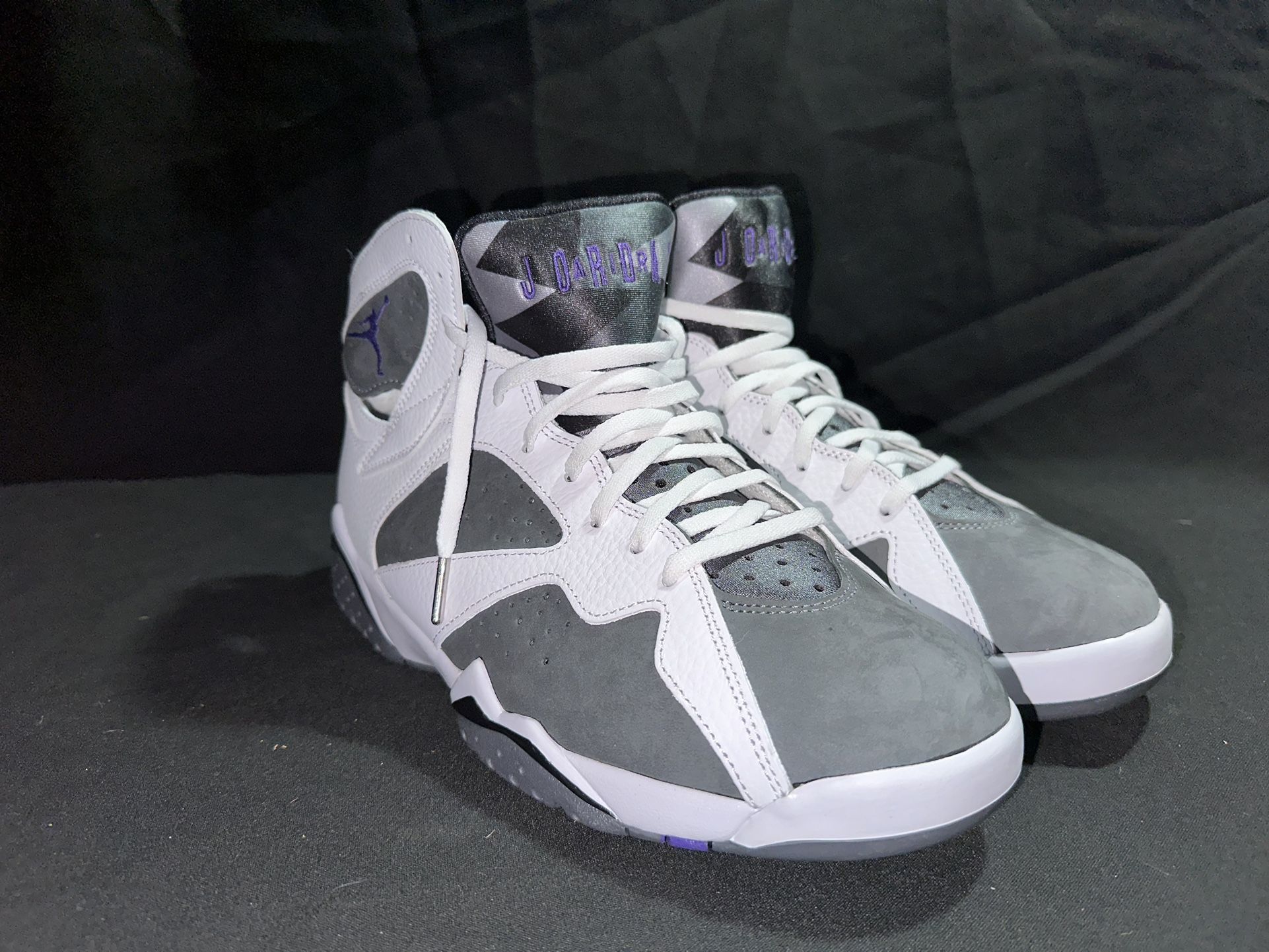 Air Jordan Retro “Flint” 2021 Mens Size 10 NWT