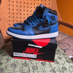 University Blue Jordan 1