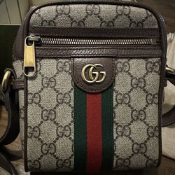 Gucci -Ophidia GG Shoulder Bag
