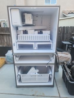 Samsung Refrigerator parts for model #RF28HMEDBSR