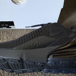 Air Max 270