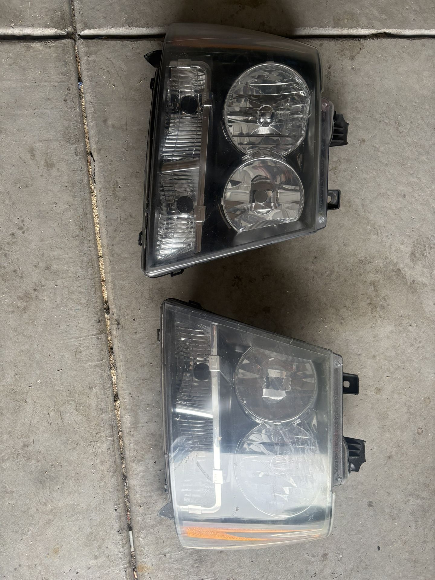 07-14 Chevy Tahoe Headlights