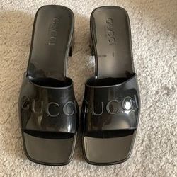 Black Gucci jelly rubber platform slides size 37 