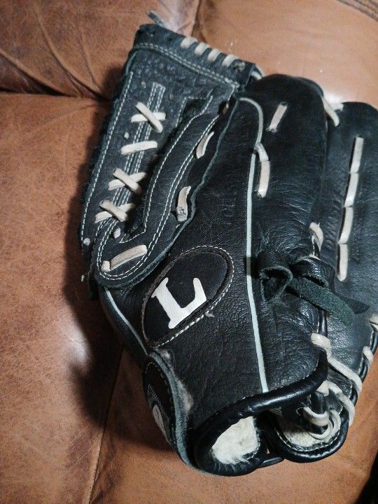 Used Louisville Slugger Dynasty Series Baseball Or Softball Glove Size 13"