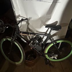 CREW BIKE CO DEFENDER 26" FIXED GEAR SINGLE SPEED BIKE With A Engine Motor, 2 Stroke 40cc