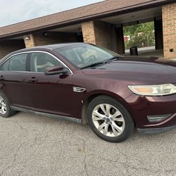 2011 Ford Taurus