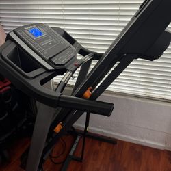 Treadmill/Squat machine/Ab Machine