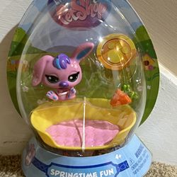 2025 LITTLEST PET SHOP - SPRING TIME FUN PINK BUNNY # 49 WITH ACCESSORIES  New