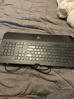 black razer keyboard 