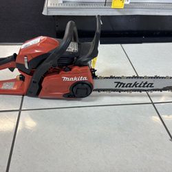 MAKITA CHAINSAW
