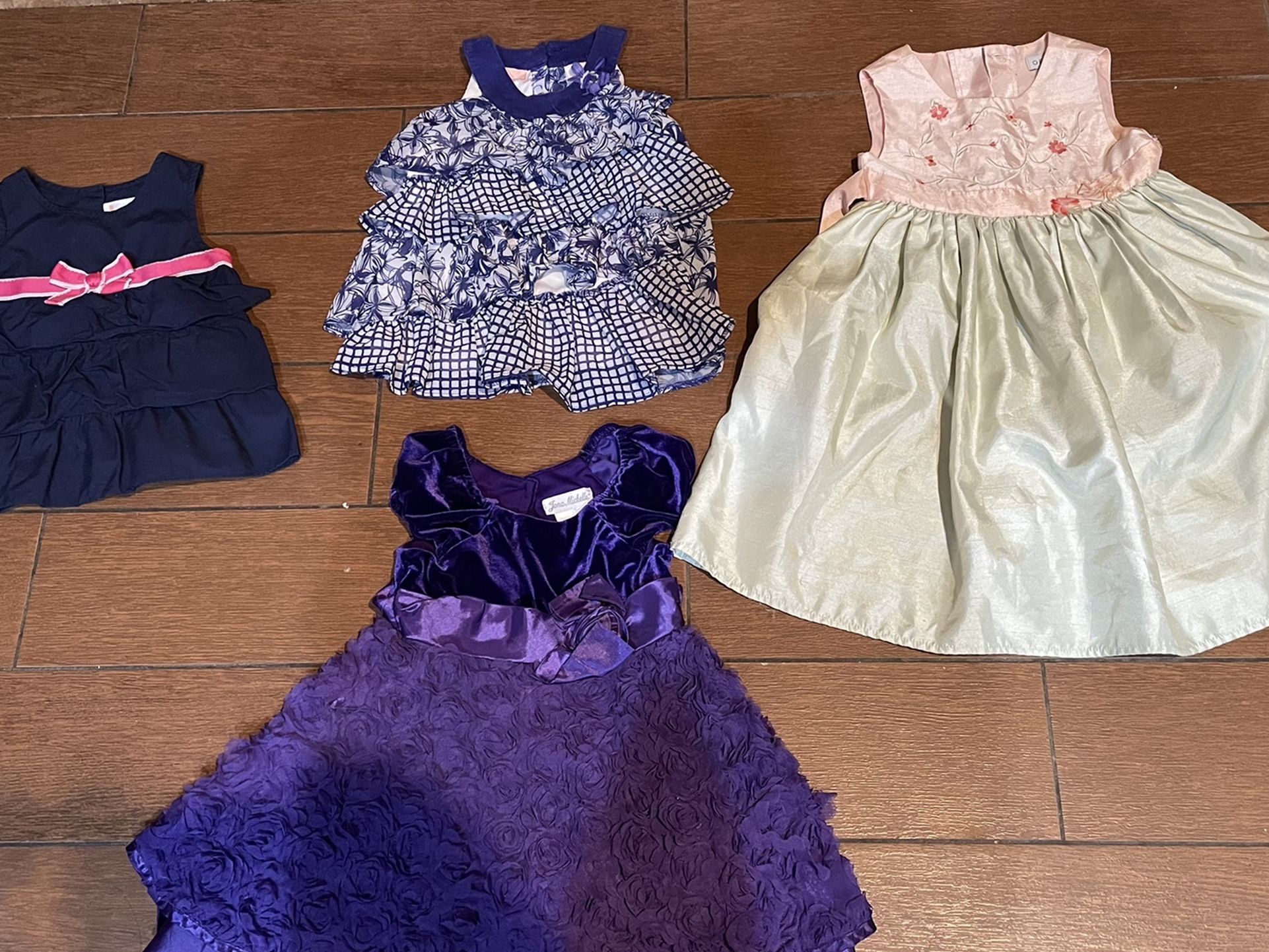 4 Girls Dresses Size 4