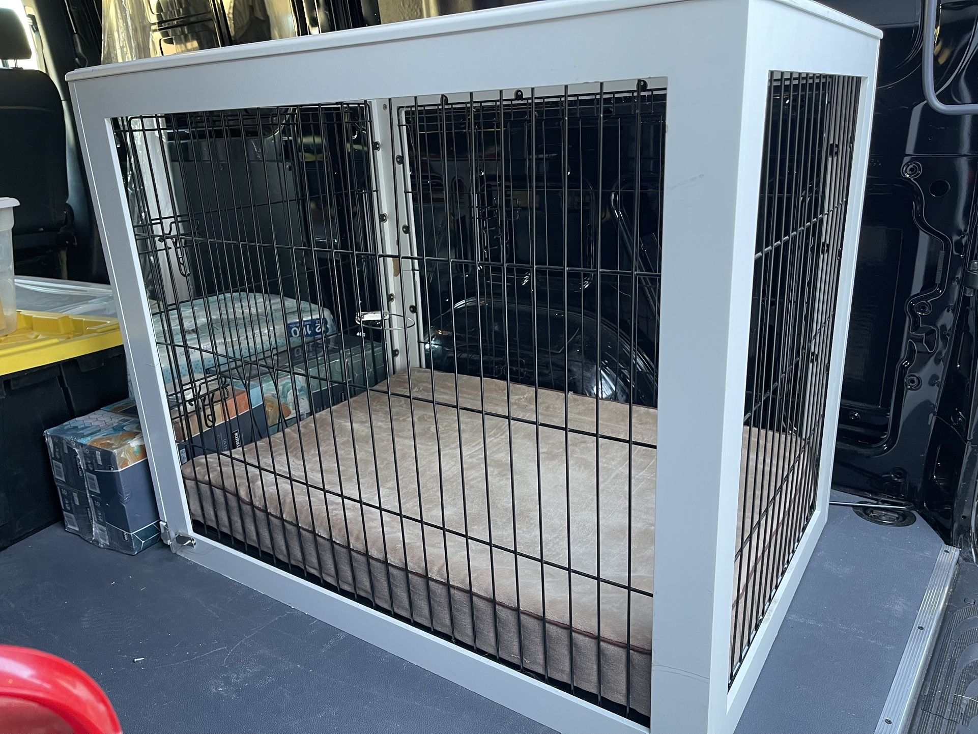 NEED GONE ASAP!!! White Dog Crate