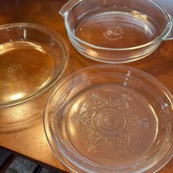 Pie plates Fire King -Anchor Hocking -Pyrex